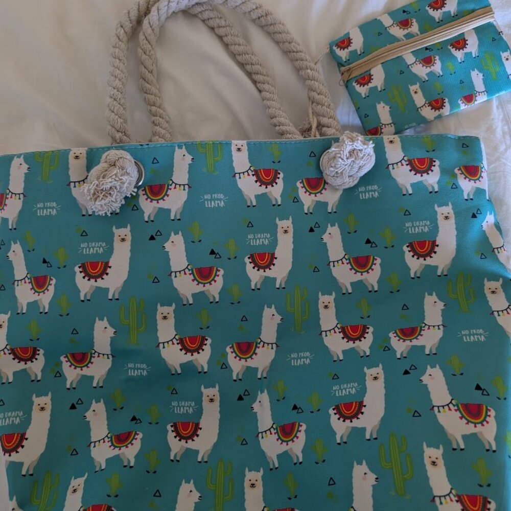 Llama Beach/Tote Bag